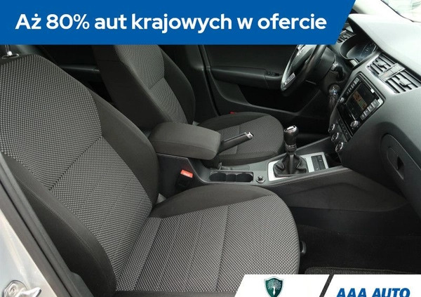 Skoda Octavia cena 39000 przebieg: 192873, rok produkcji 2016 z Gubin małe 254